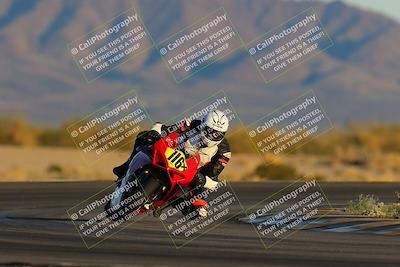 media/Jan-21-2023-CVMA (Sat) [[b9eef8ba1f]]/Race 12 Amateur Supersport Open/